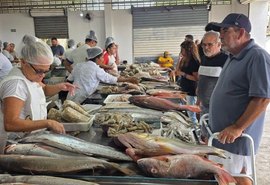 Semanta ﻿Santa impulsiona economia com venda de peixes em Maceió