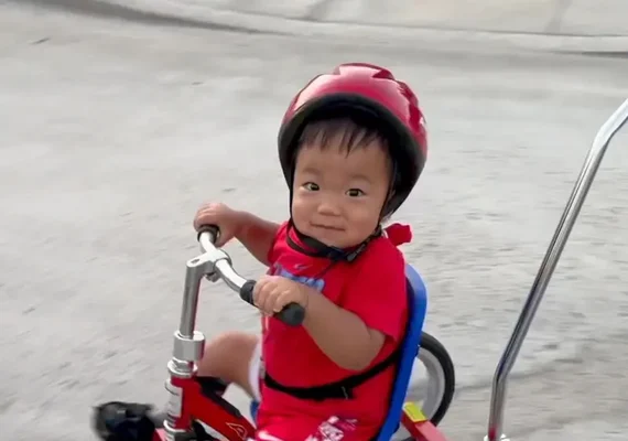 Criança de três anos supera condição genética grave com tratamento pioneiro