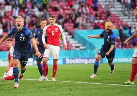 Finlândia vence Dinamarca em partida retomada após mal súbito de Eriksen