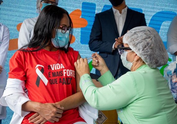 Com auxílio financeiro, municípios avançam na vacinação em Alagoas