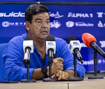 Moacir Júnior recusa convite do ABC e confirma permanência como técnico do CSA