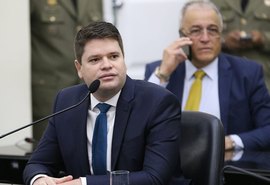 Davi Davino Filho questiona exclusão de seu nome em pesquisa eleitoral