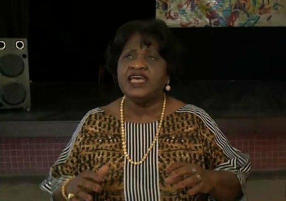 Cantora Ana Costa tem alta após 15 dias de internação