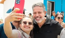 Lira pode surpreender e lançar novo nome ao governo em ato do Senado