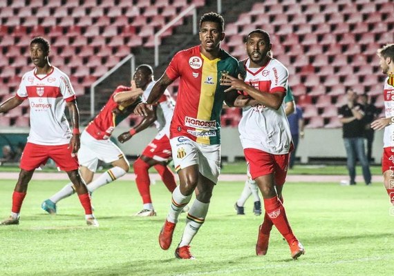 Extra! Extra! Cai mais um invicto no brasileirão