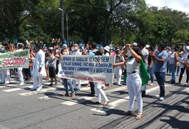 Profissionais da saúde realizam protesto nesta quarta pedindo mudanças no piso salarial