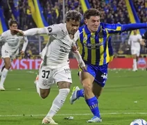 Com um a menos, Corinthians empata com Rosario e decide vaga em casa