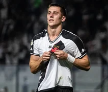 CRB negocia empréstimo de jovem meia Guilherme Estrella, do Vasco