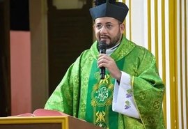 Padre de Penedo é indiciado por importunação sexual e volta a ser denunciado por assédio
