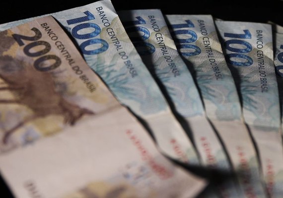 Beneficiários com NIS final 0 recebem hoje Auxílio Brasil