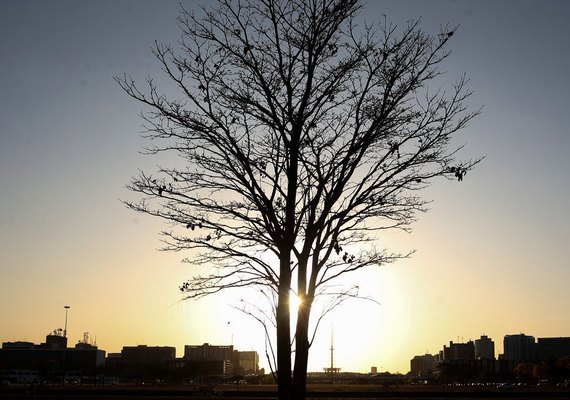 Cientista alerta para risco de aquecimento global por longo tempo