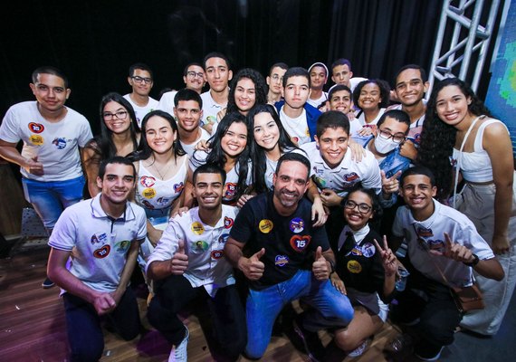 Em Arapiraca, Paulo garante continuidade dos programas que fortaleceram Educação em Alagoas