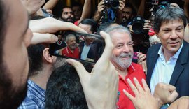 Haddad passará a atuar como advogado para ter acesso livre a Lula
