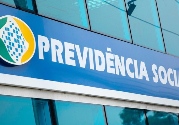 INSS começa a pagar com reajuste quem ganha mais de um salário mínimo