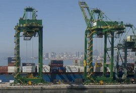 'Marco lastimável': governo brasileiro critica tarifaço dos EUA e promete resposta