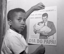 Quem criou o Dia dos Pais e por que é comemorado em agosto? Confira!