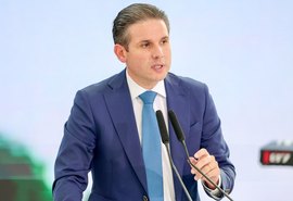 Fim da escala 6x1 pode ser votado em maio, afirma presidente da Câmara