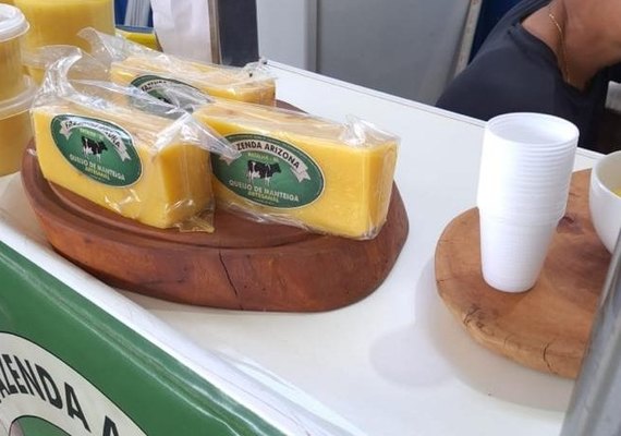 Pavilhão da Indústria de Laticínios estreia na 40ª Expo Bacia Leiteira