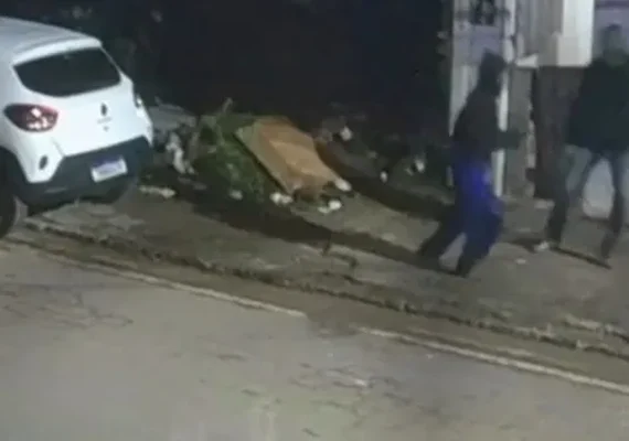Câmeras registram invasão antes de adolescente ser morta a tiros em Murici