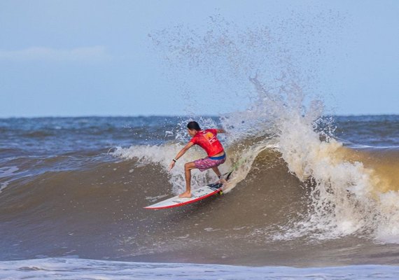 Final da 1ª etapa do Campeonato Brasileiro de Surf acontece neste domingo (12) no Pontal da Barra