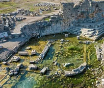 Após 43 anos de buscas, arqueólogos descobrem templo perdido de Zeus na Turquia