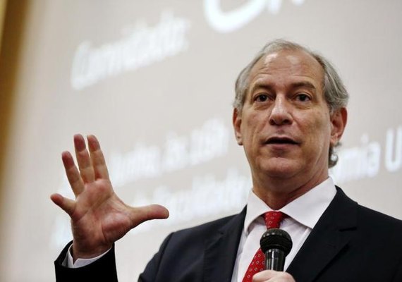 Precisa ser mais homem que eu para me derrubar, diz Ciro Gomes