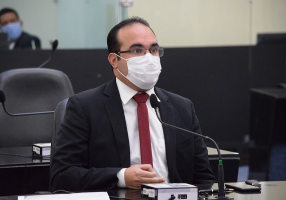 Deputado apresenta novas denúncias contra o Lacen
