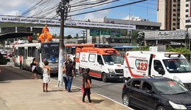 Jovem que caiu de passarela é resgatada pelos Bombeiros e Samu