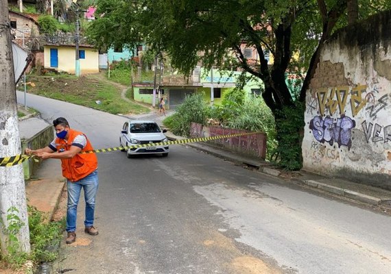 Defesa Civil interdita Ladeira da Moenda por tempo indeterminado