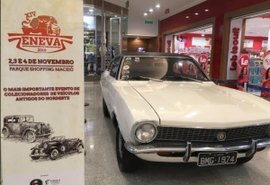 Exposição de carros antigos acontece no Parque Shopping
