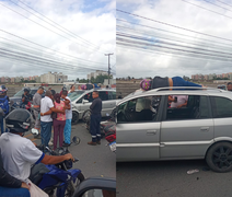 Motociclista é arremessada para cima de carro após colisão em Maceió