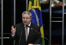 Antonio Anastasia toma posse como ministro do TCU
