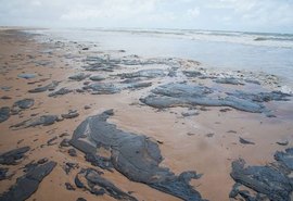 Manchas de óleo: Ceará registra novas marcas do litoral