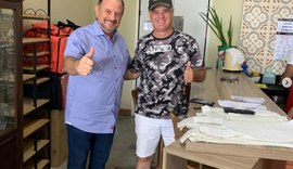 Deputado se reúne com possível candidato de Bolsonaro ao governo