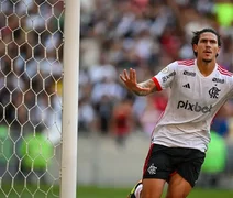 Flamengo aplica 6 a 1 no Vasco e vira líder provisório do Brasileirão