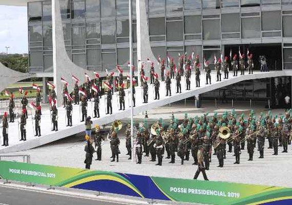 Responsáveis pela posse dizem que a festa está pronta e será segura