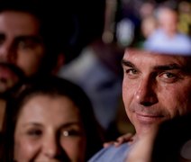 Flávio Bolsonaro recebe apoio da União-Progressistas e defende mudanças