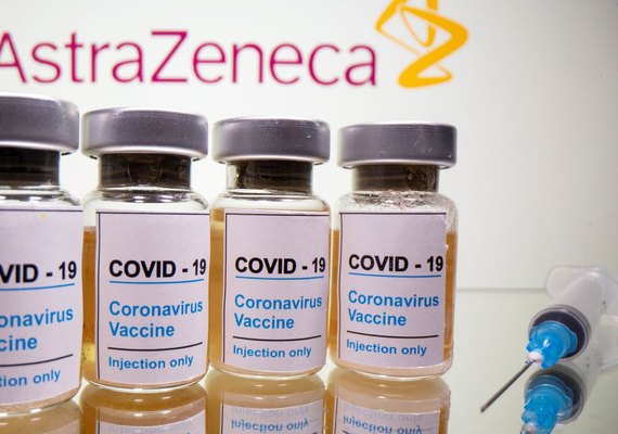 Novo estudo mostra que vacina da AstraZeneca é segura e eficaz