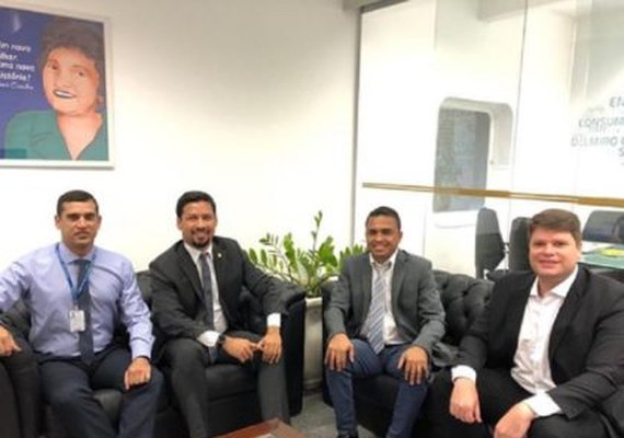 Senador Rodrigo Cunha agora quer unir JHC com Davi Filho