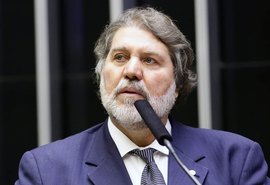 “Agora é oficial”: PCdoB aprova federação com PT, PV e PSB