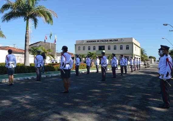 Cadetes flagrados fazendo sexo na Academia de Polícia são reintegrados à corporação