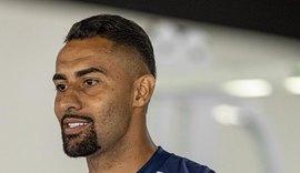 Anunciado na sexta-feira, Matheus Sacramento inicia trabalhos com elenco azulino