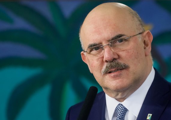 Ministro da Educação pede demissão após escândalo com pastores