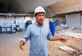Crise na coleta de lixo desafia gestão de Rodrigo Cunha e atinge imagem de JHC
