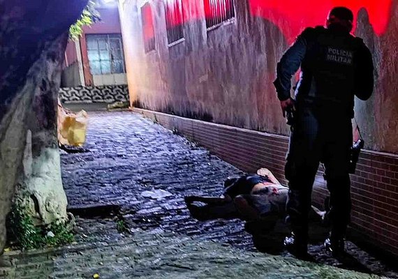 Homem é morto com garfadas e garrafadas no interior de Alagoas