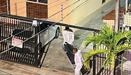 Corpo sem identificação é encontrado dentro de apartamento na Ponta Verde