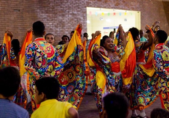Ronda no Bairro leva atrações culturais à Praça Mário Jambo, no Jacintinho
