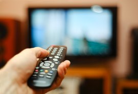 Acesso à internet por TV já é maior do que por tablet, diz IBGE