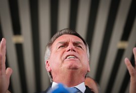 Moraes marca interrogatórios de Bolsonaro e réus em ação no STF