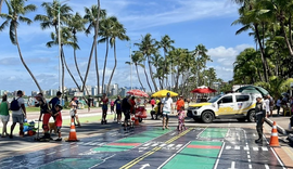 Maio Amarelo: PM realiza ação de educação para o trânsito na orla de Maceió